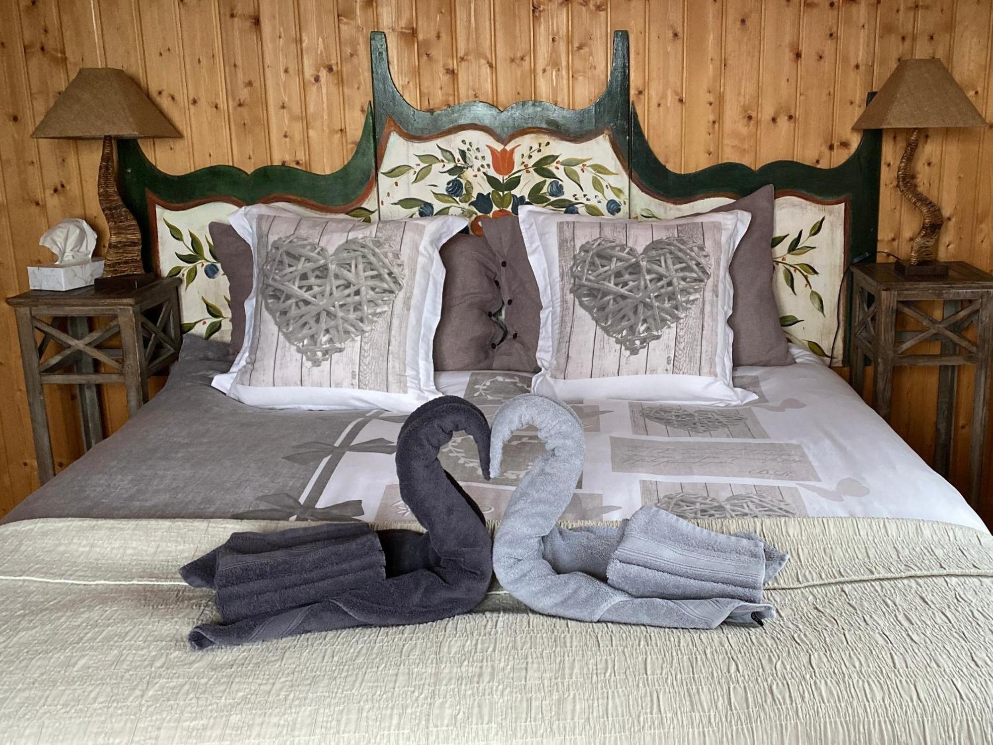 La Demeure Des Elfes Bed and Breakfast Albinen Εξωτερικό φωτογραφία
